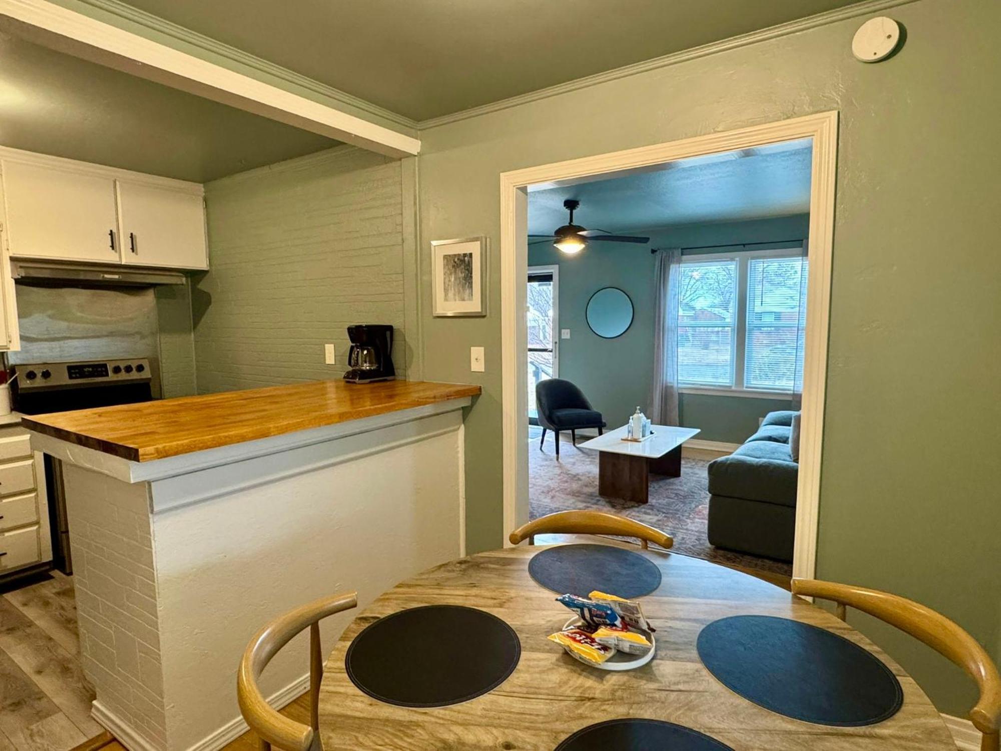 Villa Fully-Furnished Townhouse Near Plaza District #L1 Midwest City Exterior foto